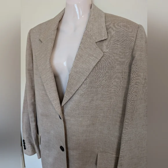 Interior The Jareth Coat In Sable 2 - Picture 8 of 11